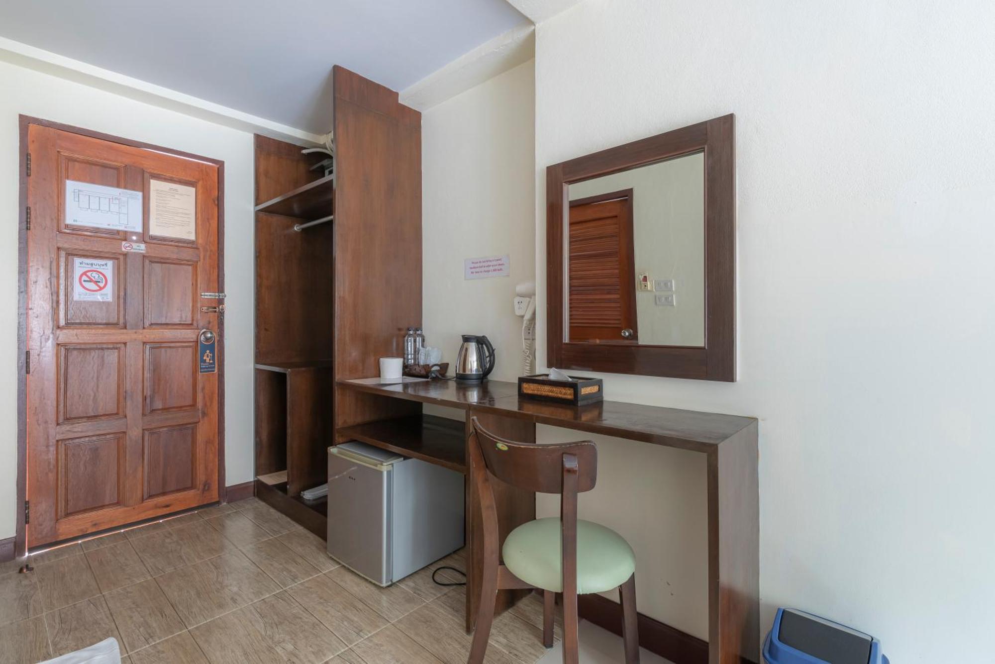 Manee Cool Mueang Ξενοδοχείο Τσιάνγκ Μάι Εξωτερικό φωτογραφία